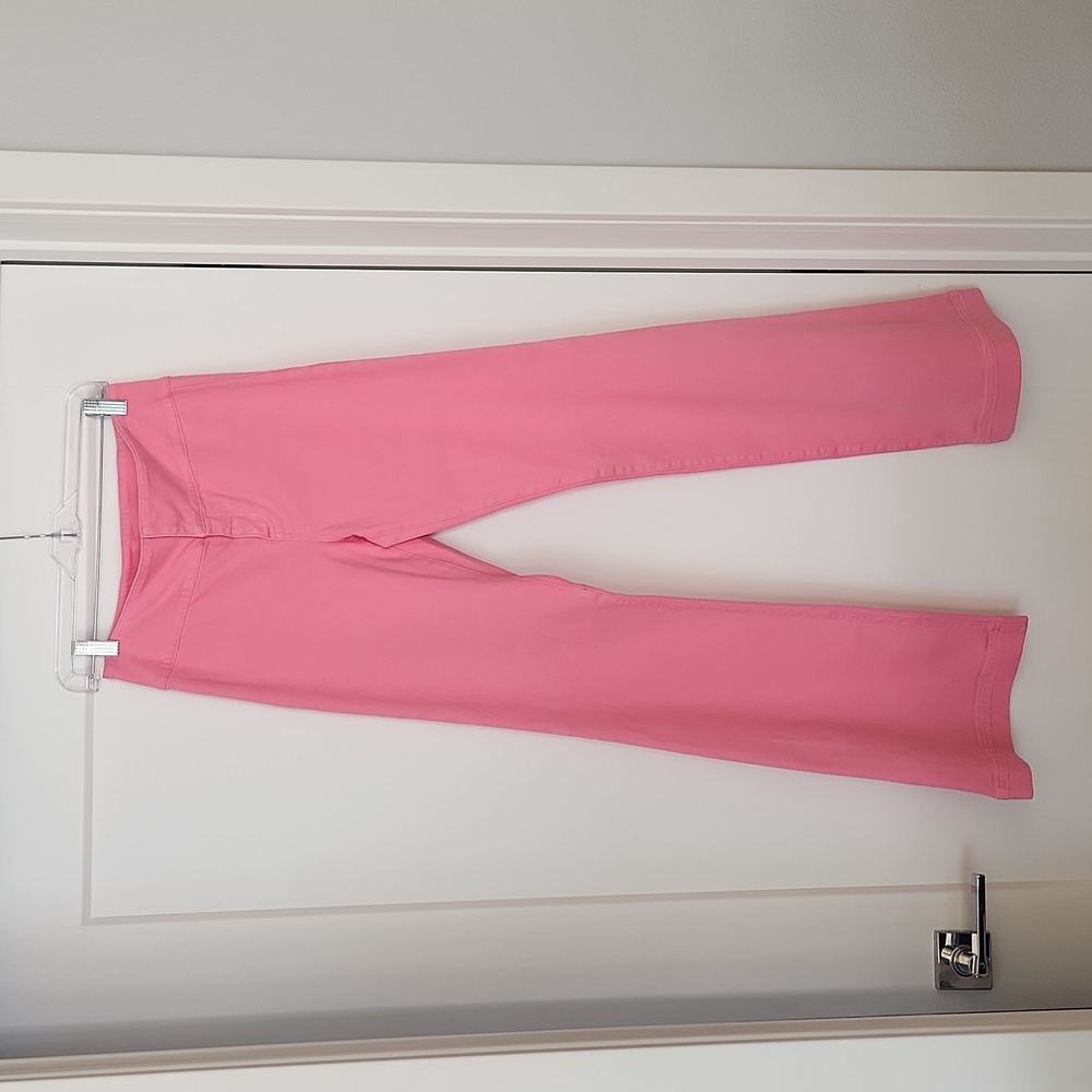 Alice + Olivia jeans. Pink. Size 29